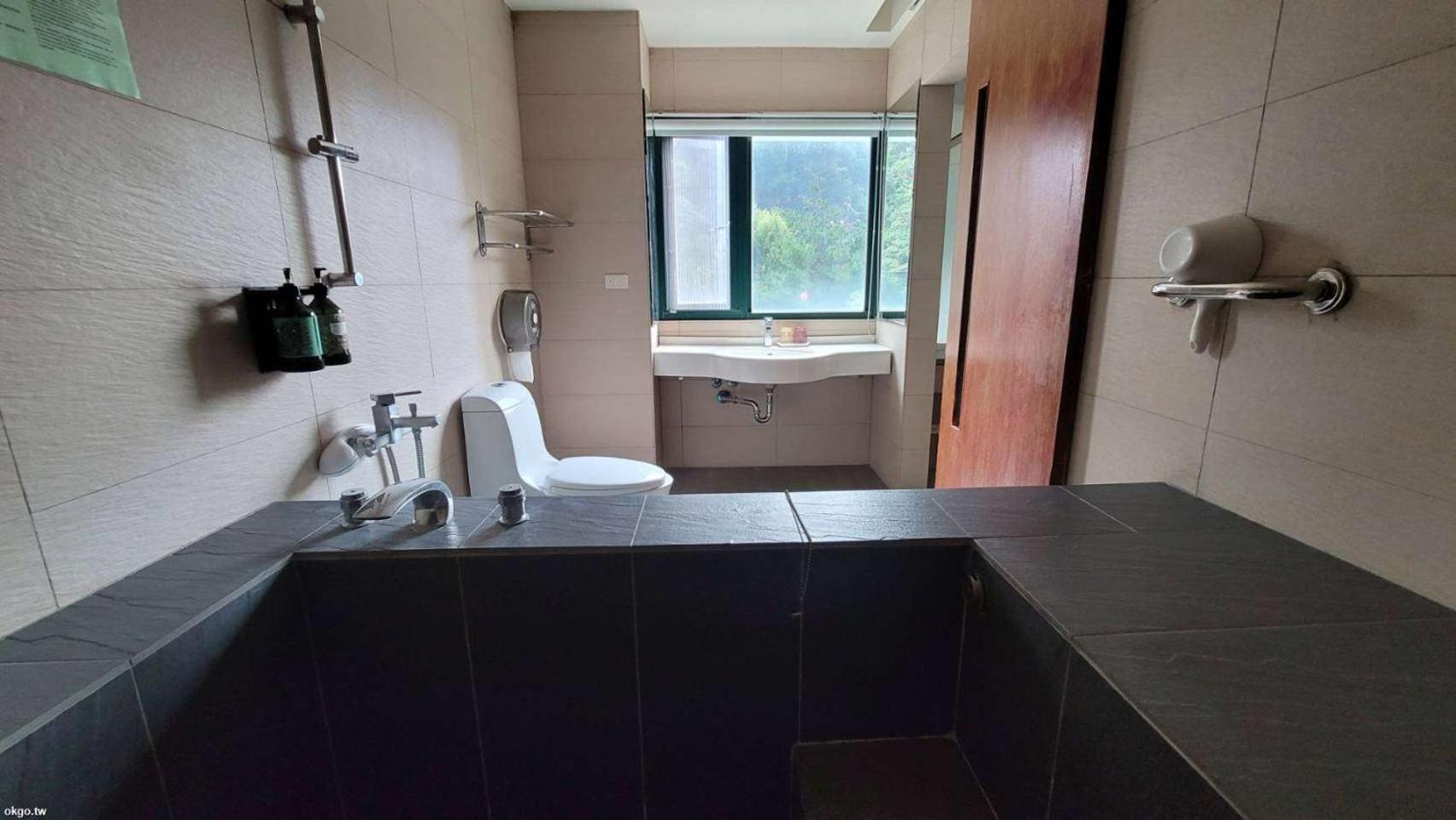 Ferienwohnung Xiang Ting Puli Exterior foto